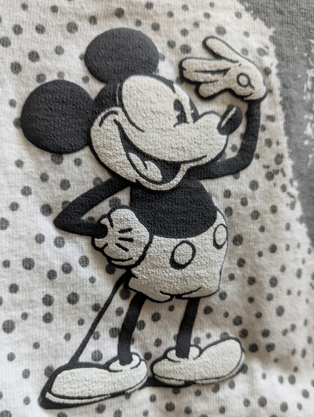 Authentic Walt Disney Mickey Mouse Spirit Jersey Disney Parks - Picture 2 of 9